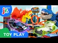 Download Lagu Race to Rescue Hot Wheels City! 🏎️🔥 Toy Play Compilation | Hot Wheels Let's Race | Netflix Jr