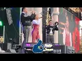 Por Debajo De La Mesa Majo Aguilar