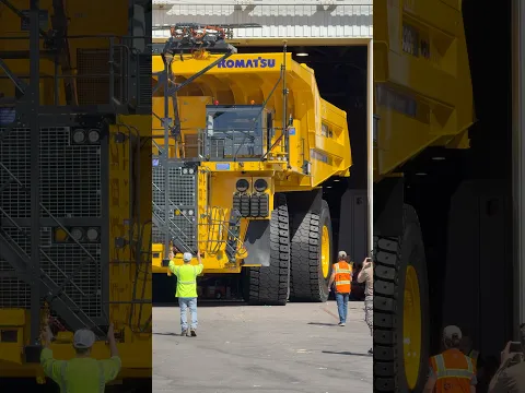 Power Agnostic Komatsu 930E Leaving MINExpo 2024