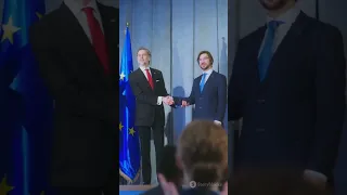 وأوضح الحرب الأهلية السورية            دندنها