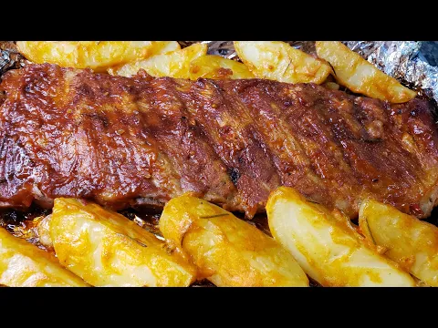 Download MP3 costela de porco com molho barbecue e batatas coradas