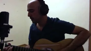 אלעד ילינק חצי חיוך ומבט  אלעד ילינק חצי חיוך ומבט