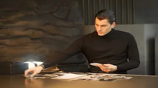 أخطر لص على كوكب الارض دماغه ملهاش حل بيسرق المتحف وفي وجود الشرطة وبيجننهم بذكاءه 