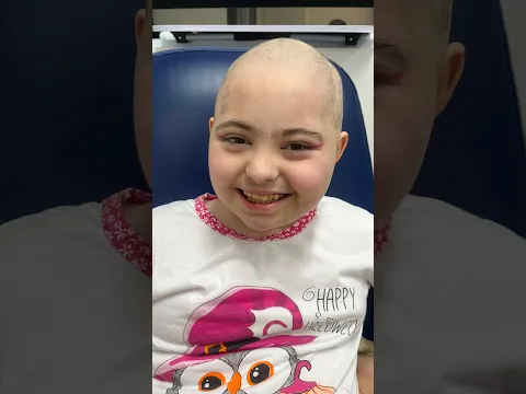 "Minha filha sentiu VERGONHA" - Garota perde cabelo por causa da quimioterapia. Completo no canal.