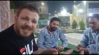 تقليد الفنانين جامد  جدااااااا  خالتي نوسة  بوحة   الليمبي  طاهر ابوليلة  وكتير غيرهم دندنها