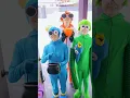 Download Lagu Roblox rainbow friends, how to sneak rainbow friends to carry sweets! #trending #funny #roblox