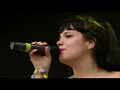 Lily Allen - Smile (Live At Glastonbury 2007) (VIDEO)