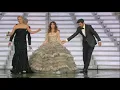 Download Lagu Actress Sabrina Impacciatore FALLS in huge princess dress during the Sanremo Music Festival 2018