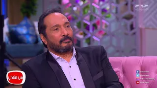 معكم منى الشاذلى   مدحت صالح يبدع في غناء كوكب تاني في معكم مني الشاذلي دندنها