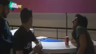 مزاح بين عبد الله ومصعب 17 11 2013 