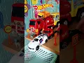 Download Lagu Mobil polisi membawa truk oleng dan mobil mainan kembali naik #shorts #fyp #toys #trukoleng #mainan