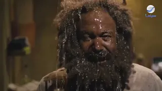 الحرامي والعبيط أمه شافته بيحمي العبيط في بيته 