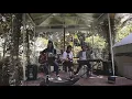 Download Lagu Daun Puspa (Live Selaras Outdoor) Viola Andara, Anjar Boleaz, Galuh