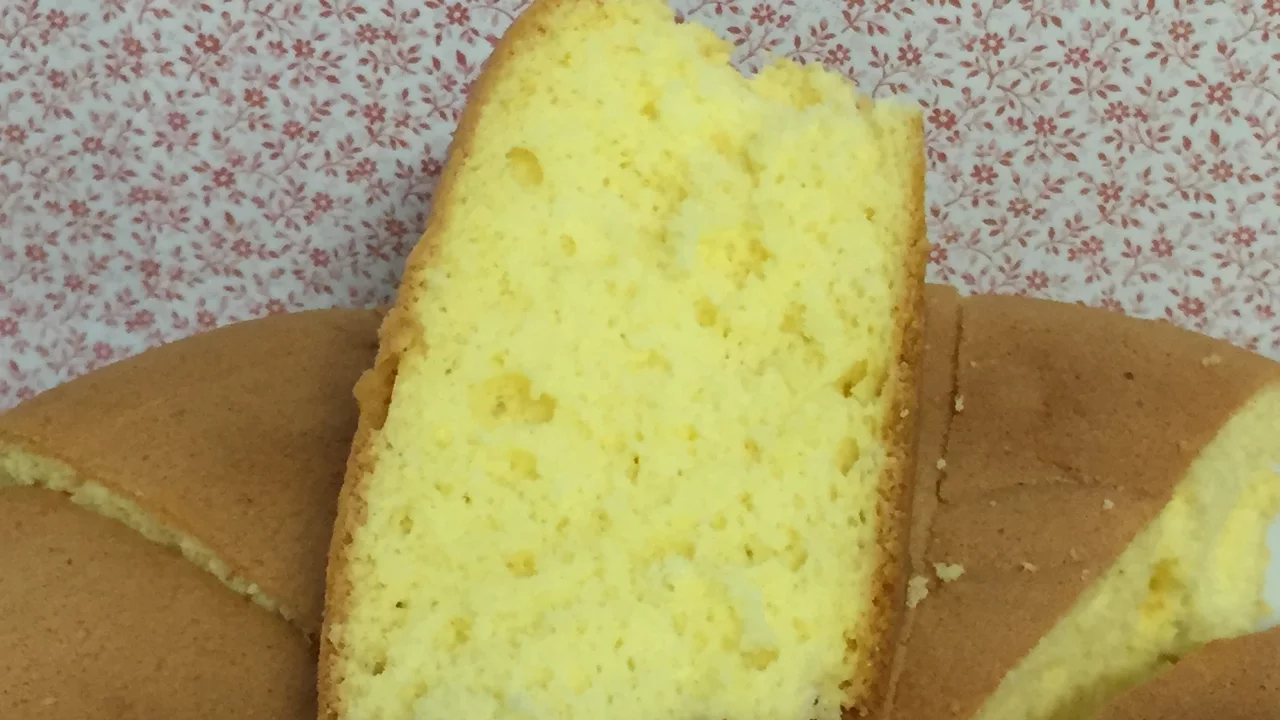 A TORTA IMPOSSÍVEL MAIS FÁCIL DO MUNDO ! SEM FARINHA NENHUMA ! LEVE E CREMOSA! - Isamara Amâncio