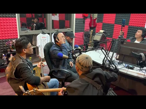 Download MP3 Espiranza Reunion - Madley : Intan Rupanya Kaca & Kenangan Rindu Dendam Live Akustik 14/12/2022