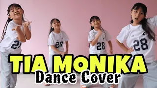tia monika dance tiktok viral twins maira naura dance kreasi zumba senam