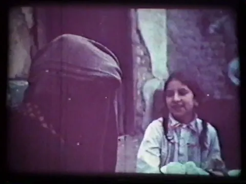 فيلم عاطف الطيب ( عيل تايه ياولاد الحلال ) فيلم روائى قصير