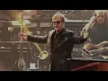 Elton John - Philadelphia Freedom (Million Dollar Piano)
