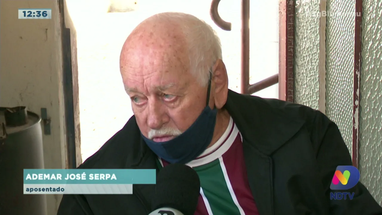 Tradição do dominó é mantida em bar de Blumenau