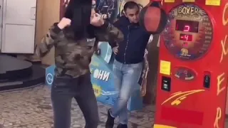 البنات اذا دخل المصارعه  البنات اذا دخل المصارعه