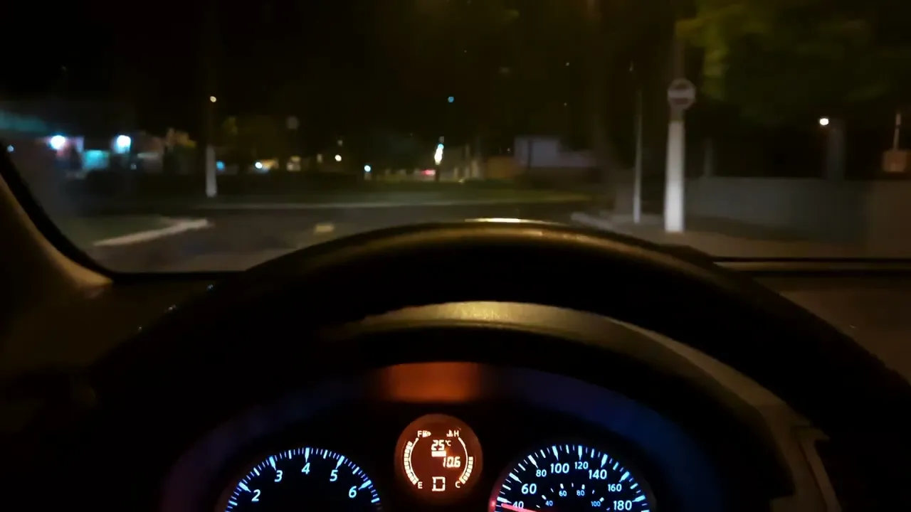 *Vale a pena comprar um Sentra*  *CONSUMO Sentra 2011*@CarrosdoXenao      @TDSgarage