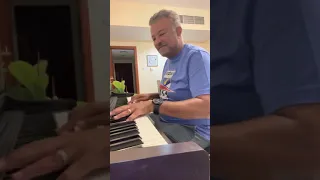 الدنيا ريشة فى هوا    سعد عبد الوهاب    بيانو طارق بغدادى دندنها