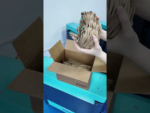 Kartongitter ist eine Art Polsterverpackungsmaterial, das aus einem Kartonzerkleinerer hergestellt wird.