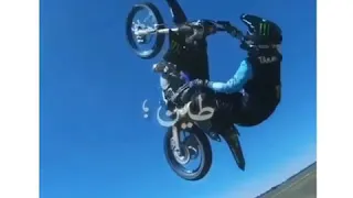 انا الوحيد الي اتكتبلو يعيش حزين 