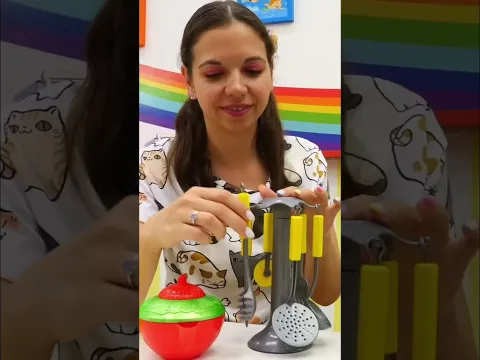 Алина готовит обед для игрушек 🍽️ #детскийканал #игрушкидлядевочек #первыйдетский