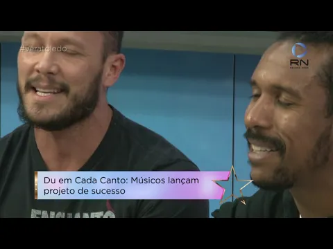 Vera Toledo conversa com os músicos Thiago Aver e Tiago Rodrigues