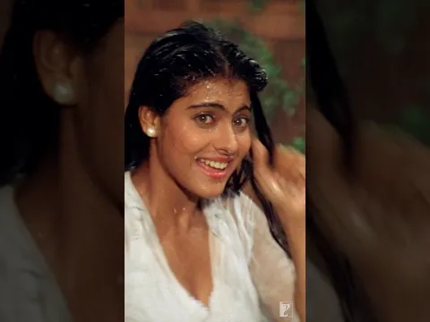 For all the hopeless #romantics out there | #DilwaleDulhaniaLeJayenge | #MereKhwabonMein | #Kajol