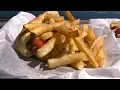 Download Lagu Chicago's Best Hot Dog: Gene \u0026 Jude's