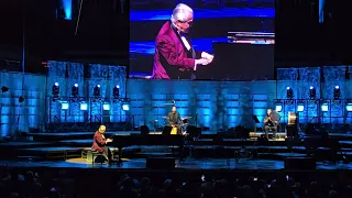 انوشیروان روحانی و اجرای اهنگ های ماندگار در کنسرت آمریکا 