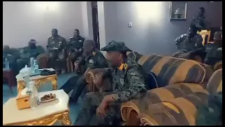 دبل ليو يااخ                     الكاهن    دندنها