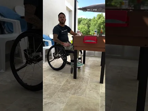 Revenezzz😭♿️ (Abonne-toi aussi sur instagram : roro_le_costaud)