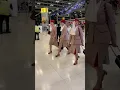 Lagu Emirates Airline cabin crews Dubai Airport