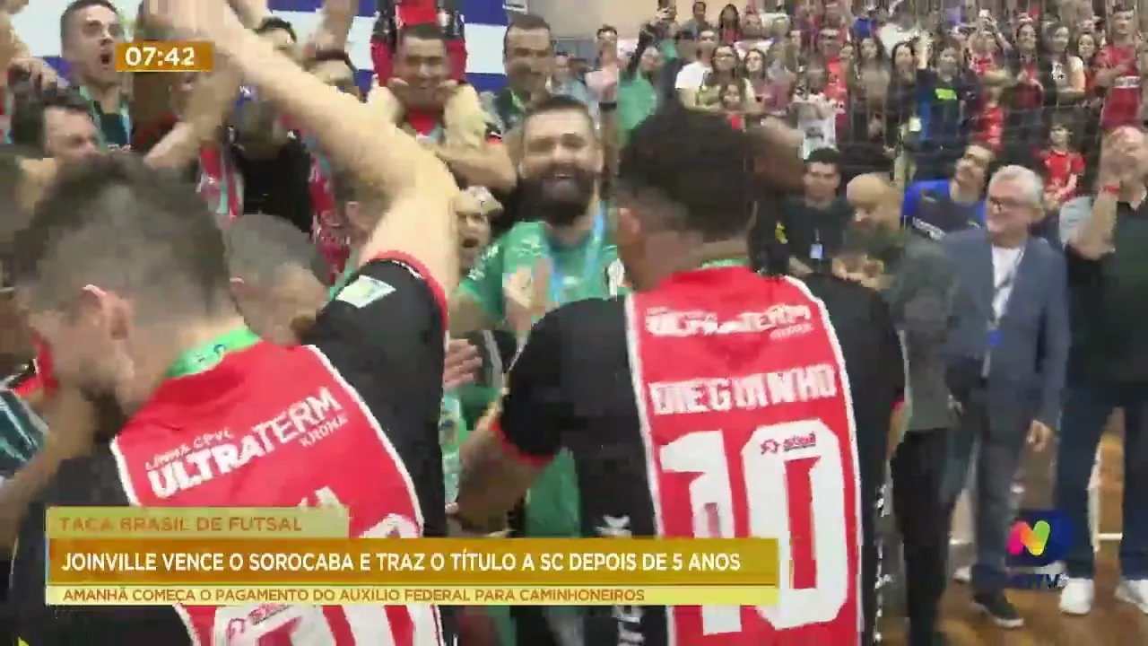 Time de futsal de Joinville vence campeonato nacional