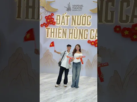 Bật khóc khi xem show "Đất nước thiên hùng ca" | Tôm channel official