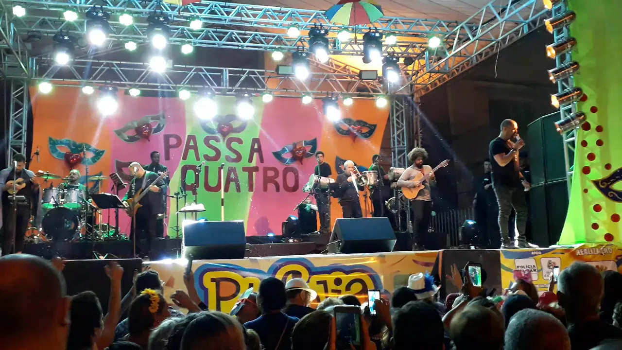 Diogo Nogueira - Pé na Areia (Ao Vivo) Diogo Nogueira - Pé na Areia (Ao Vivo)