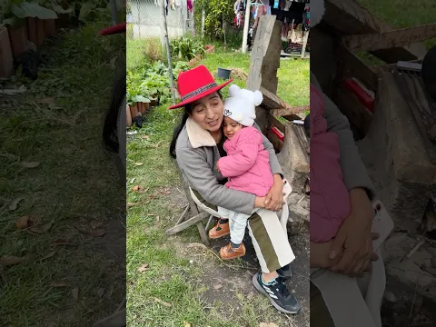 Mariane con su abuelita 🥰