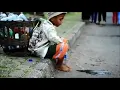 Download Lagu halal yang ku cari...
