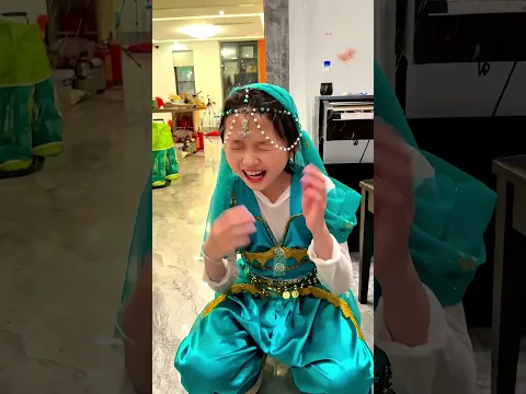 老六被吐一身！ #斗罗大陆 #斗罗大陆唐三小舞 #唐舞桐 #印度