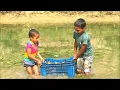 Fishing doesn t matter to these expert kids Amazing fish trap with plastic case Unique fishing