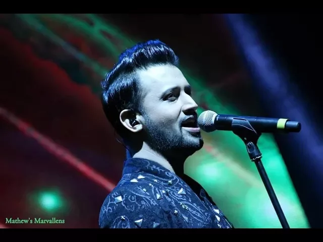 Atif Aslam Live - Jeene Laga Hoon (Rock Version)