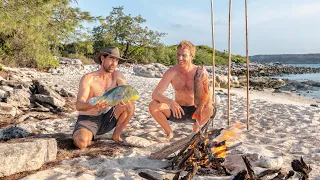 Living Off the Ocean – Remote Spearfishing Shark Alley