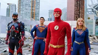 فلاش بيجمع سوبر مان واقوي واسرع الابطال الخارقين لانقاذ الكون من الهلاك في مهمه مستحيله Tha Flash 