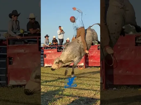 La mejor jugada del Torneo de la Ilusión 2026 en Chicago #jaripeo #Guerrerodeljaripeo