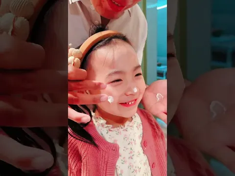 嘟嘟迎來了人生中的第一張獎狀！看到獎狀後…..  #人類幼崽的整活日記 #小鐵環遊記