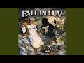 Lagu FALL IN LUVV