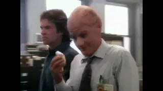 A Tomada do Poder 1989 Trecho da Série Missão Alien Dublado